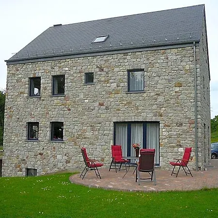 Le Bernister Parking Prive B&B