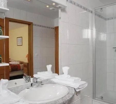 B&B Le Bernister Parking Prive 3*