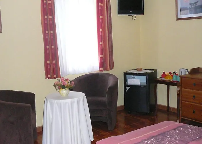 فندق مبيت وإفطار Le Bernister Parking Prive 3*